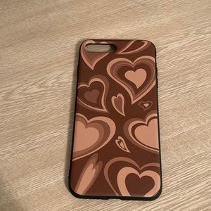 iPhone 7 Plus brown heart case